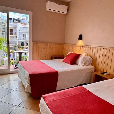 Hotel Piccadilly סיטגס מראה חיצוני תמונה