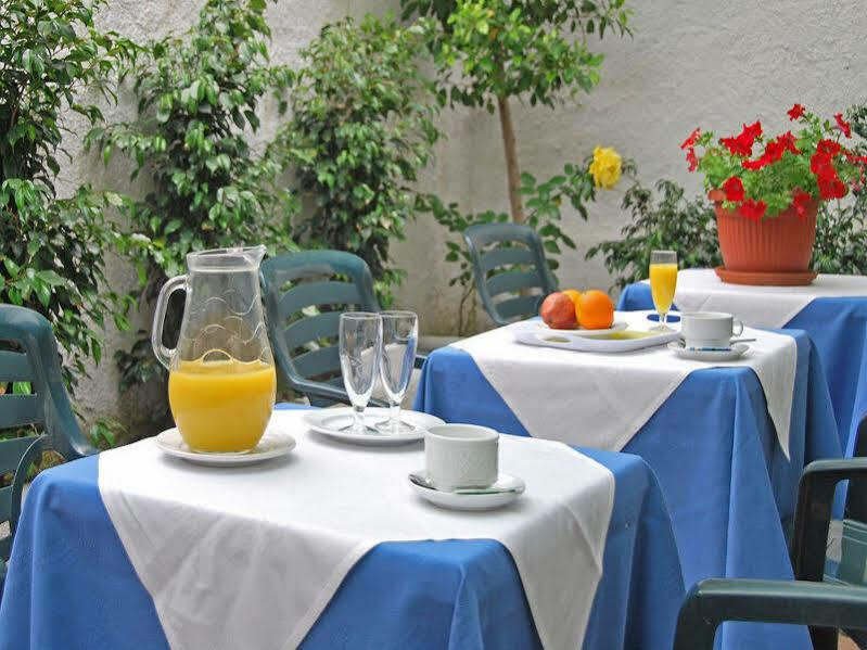 Hotel Piccadilly סיטגס מראה חיצוני תמונה
